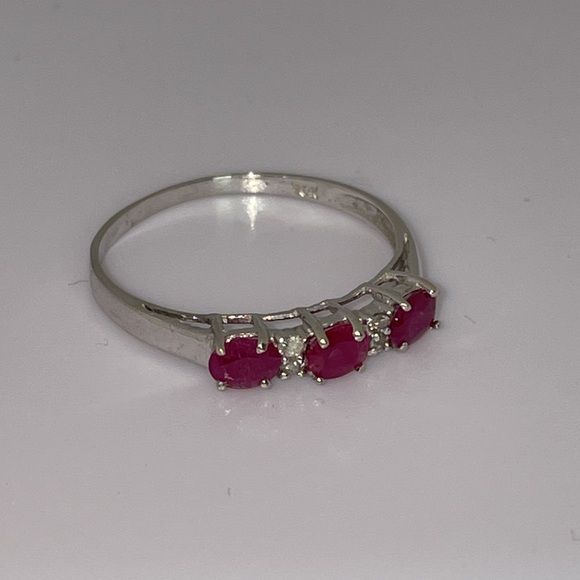 Solid 10K (not 14K ) White Gold Natural Oval Cut Ruby Trio Diamond Band Ring - Picture 14 of 16